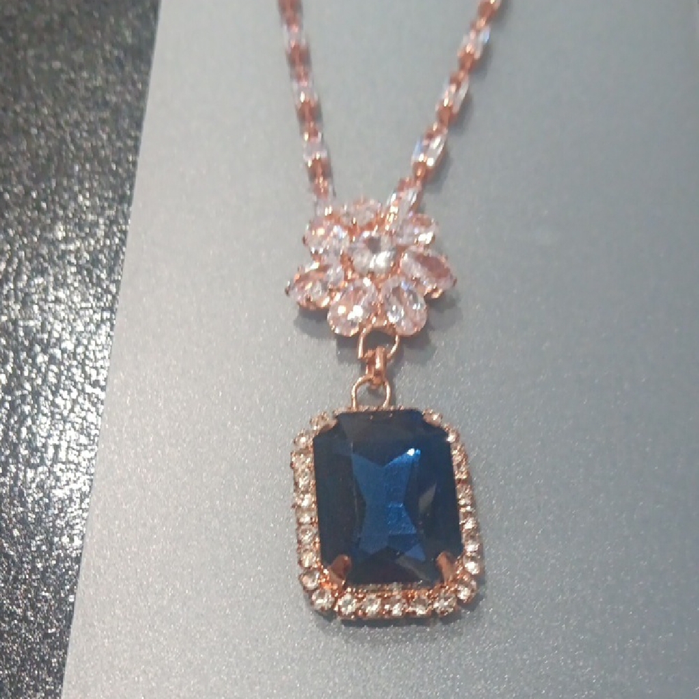 Elegant Blue and Rose Gold Pendant Necklace